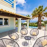 Ioanna Agios Stephanos Villa