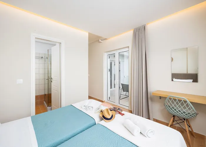 Ioanna Agios Stephanos Villa *