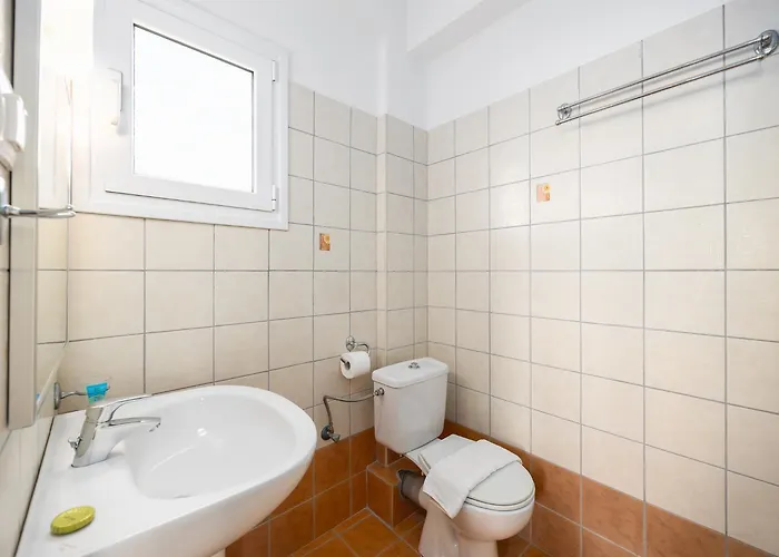Ioanna Agios Stephanos Villa *